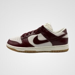Nike Dunk Low LX